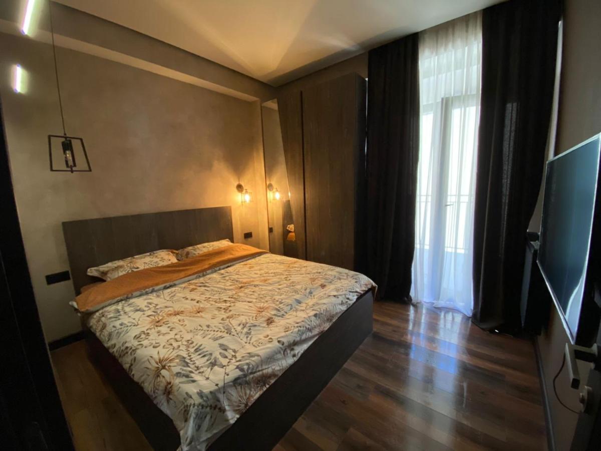 New Apartment With Terrace Тбилиси Экстерьер фото