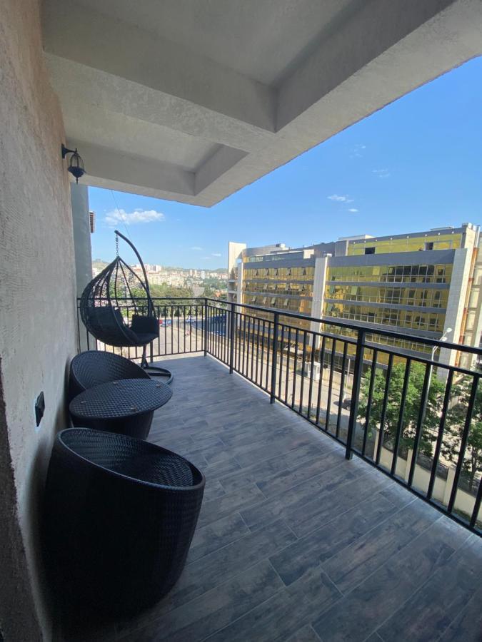 New Apartment With Terrace Тбилиси Экстерьер фото